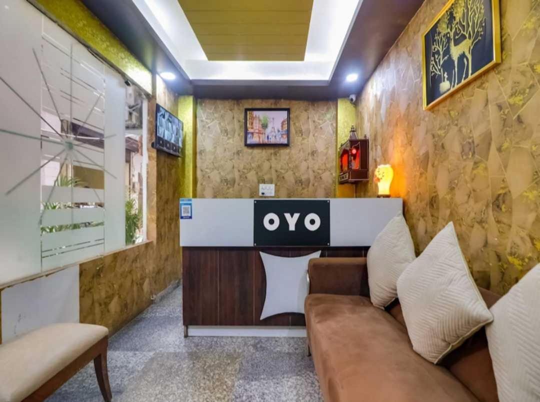 Airport Plazzo Hotel Új-Delhi Kültér fotó
